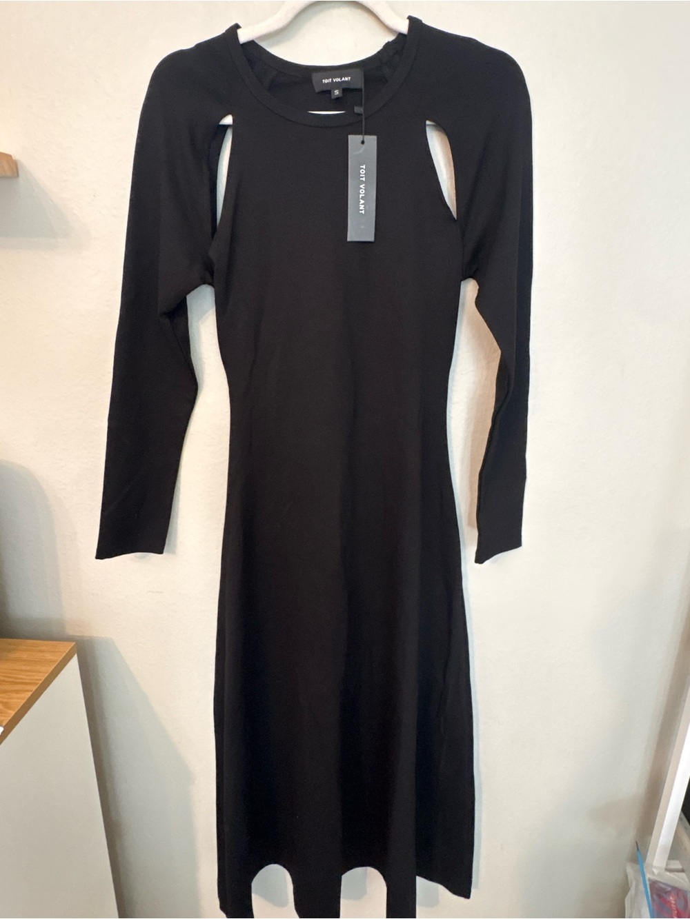 Black Long-Sleeve tCutout Midi Dress - TBY by TOit volant